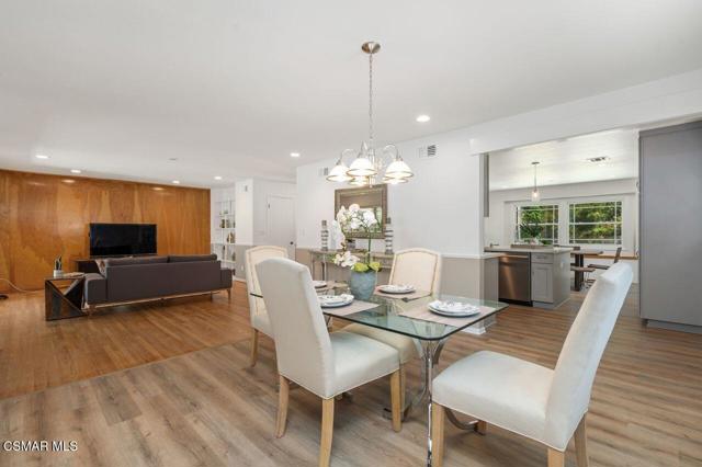 7427 Sausalito Avenue, West Hills CA: https://media.crmls.org/mediaz/42974039-a0cc-4cb6-a361-35d396cdca30.jpg