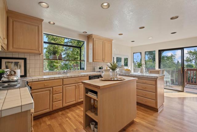 Image 10 of 43 For 222 Casitas Bulevar