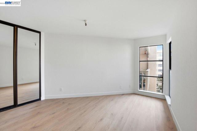 Image 21 of 37 For 1400 Carpentier St  315