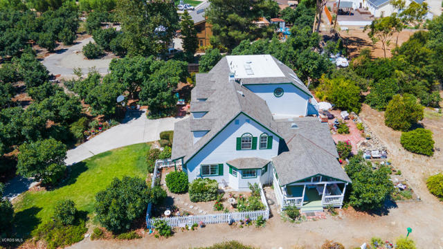 1480 Magnolia Drive, Santa Paula CA: https://media.crmls.org/mediaz/4297db44-fbe1-4933-abc8-22d1cf2276b4.jpg