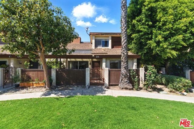8333 Columbus Avenue, North Hills CA: https://media.crmls.org/mediaz/4297f0c4-f61d-4160-9e5c-cbf355dd9f61.jpg