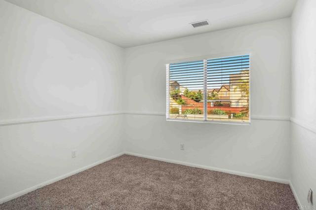 Detail Gallery Image 27 of 33 For 1140 Valdivia Ct, Chula Vista,  CA 91910 - 3 Beds | 2/1 Baths