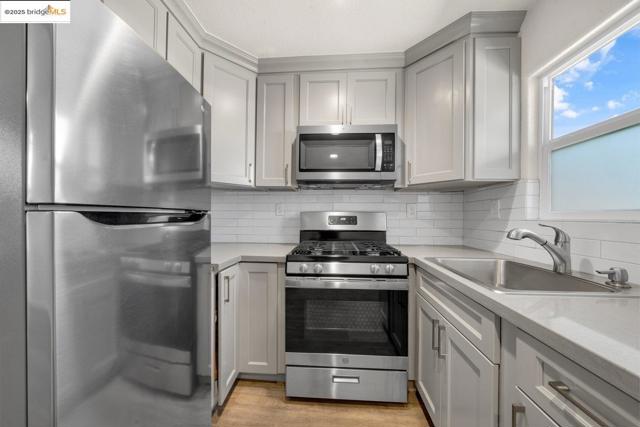 96 Highway Avenue, Bay Point CA: https://media.crmls.org/mediaz/4298b7b9-e1ec-4566-90ef-063c91d34649.jpg
