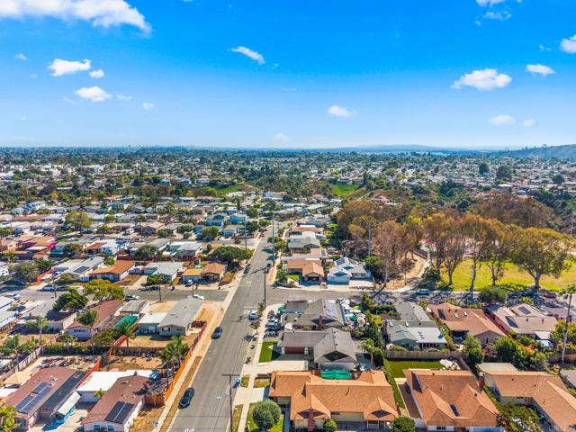 Detail Gallery Image 33 of 52 For 4984 Gaylord Dr, San Diego,  CA 92117 - 3 Beds | 2 Baths