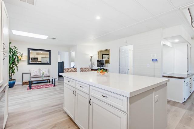 Detail Gallery Image 7 of 67 For 200 N El Camino Real #410,  Oceanside,  CA 92058 - 2 Beds | 2 Baths