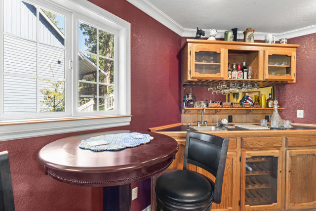 692 Zurich Drive, Lake Arrowhead, CA 92352
