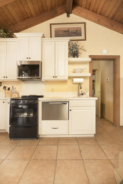 52404 Avenida Rubio, La Quinta CA: https://media.crmls.org/mediaz/429aba6c-f127-41b9-9d19-79590c01fb4e.jpg