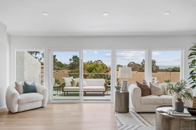 2143 Caminito San Martin, La Jolla CA: https://media.crmls.org/mediaz/429ae8ba-e53e-456d-930f-73a4a73f1b19.jpg