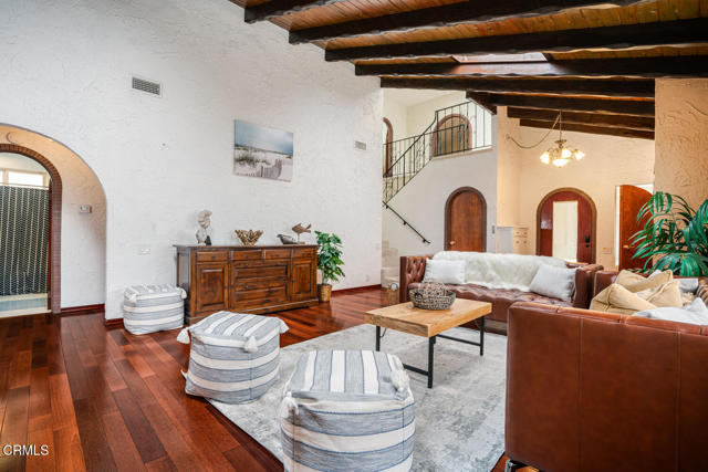 5451 Reef Way, Oxnard CA: https://media.crmls.org/mediaz/429afdb1-af6d-4913-967a-b24ca8462527.jpg