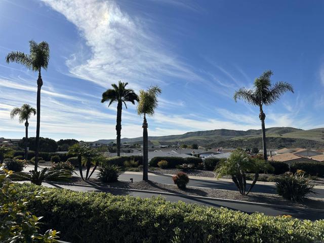 Detail Gallery Image 13 of 44 For 5252 Harvest Ct, Oceanside,  CA 92057 - 3 Beds | 2 Baths