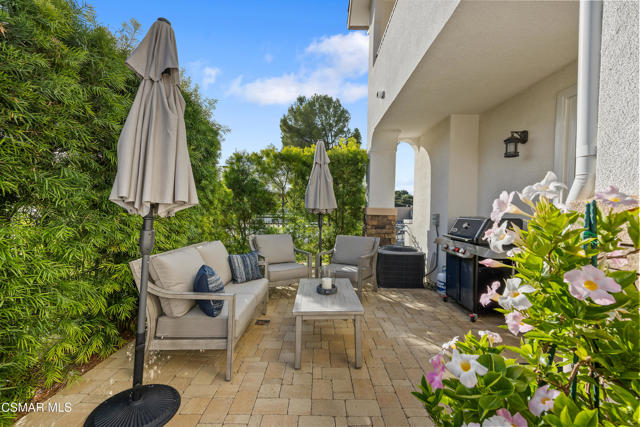 349 Newbury Vista Lane, Newbury Park CA: https://media.crmls.org/mediaz/429be383-d2b8-4e40-aa80-b2f220e4fc3a.jpg