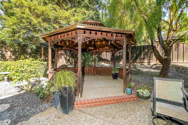 311 Andros Dr, San Ramon CA: https://media.crmls.org/mediaz/429c2cea-6318-4ccf-ae20-5f333d7b91d8.jpg