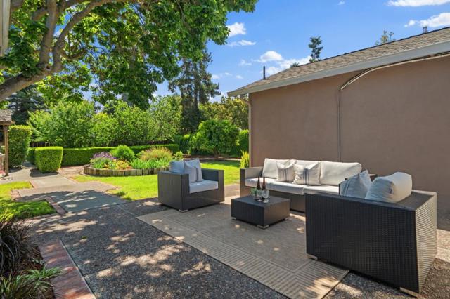 2013 Sun Mor Avenue, Mountain View CA: https://media.crmls.org/mediaz/429cef23-531d-4869-a3ee-99a0a456db10.jpg