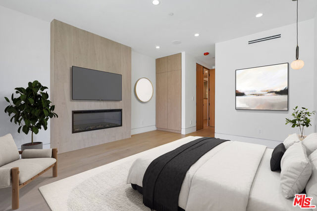 1161 Stearns Drive, Los Angeles CA: https://media.crmls.org/mediaz/429dbc84-0b9d-4273-9282-2b7736998b60.jpg