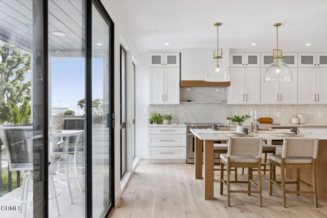 Detail Gallery Image 21 of 49 For 350 Paseo De Playa #121,  Ventura,  CA 93001 - 3 Beds | 2/1 Baths