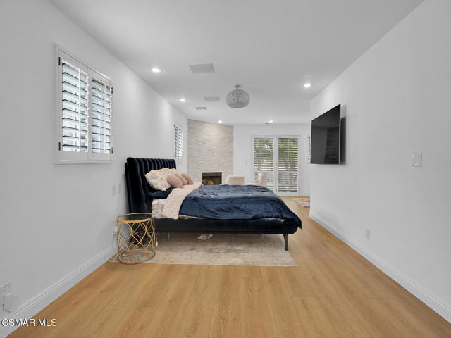 22828 Hartland Street, West Hills CA: https://media.crmls.org/mediaz/429edd2e-fe74-4d07-90be-b89352807274.jpg