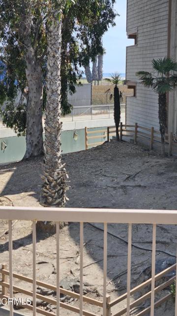 962 Lighthouse Way, Port Hueneme CA: https://media.crmls.org/mediaz/429ede4a-ba28-4e70-a2ff-fa256f82d72d.jpg