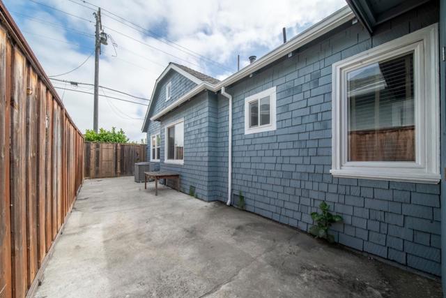 3710 Smith Street, Union City CA: https://media.crmls.org/mediaz/42a002a1-6300-4890-8585-d1770eab5b75.jpg