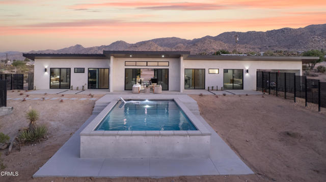 61464 Melton Trail, Joshua Tree CA: https://media.crmls.org/mediaz/42a16e02-67da-4cfd-a35b-a14b1810830c.jpg