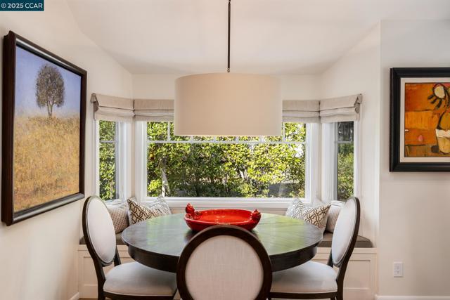 120 El Centro, Diablo CA: https://media.crmls.org/mediaz/42a2344a-23ca-47ec-9e8d-47831e666614.jpg