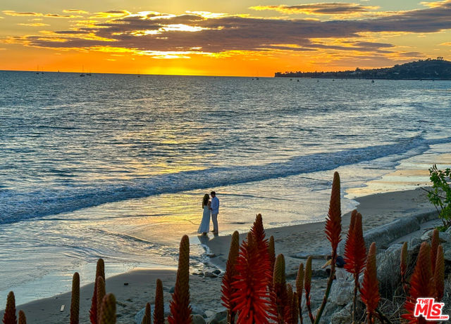 520 Barker Pass Road, Santa Barbara CA: https://media.crmls.org/mediaz/42a25202-63bd-484c-8d14-803d1539517c.jpg