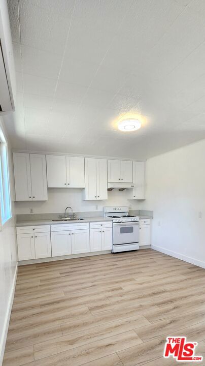 Image 2 of 13 For 13891 Moreno Rose Pl.