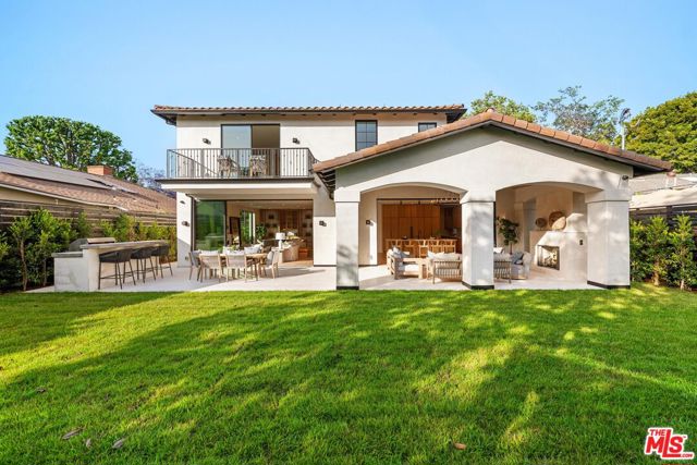 3267 Colby Avenue, Los Angeles CA: https://media.crmls.org/mediaz/42a313ce-a603-4918-a325-09c953927dc4.jpg