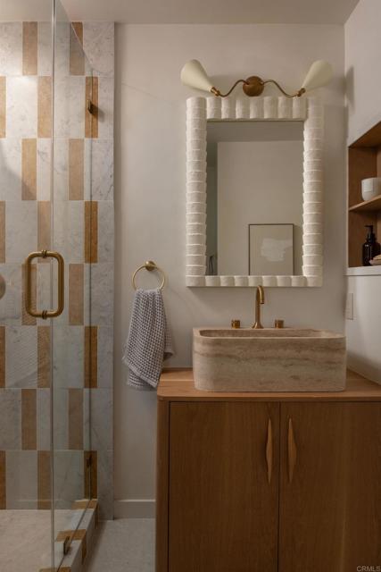 14847 Vista Del Oceano, Del Mar CA: https://media.crmls.org/mediaz/42a32f44-4c78-4393-94f4-a4fcfd950b47.jpg