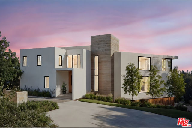 1510 N Tigertail Road, Los Angeles CA: https://media.crmls.org/mediaz/42a3ba5d-b539-49da-adfa-531684ee6922.jpg