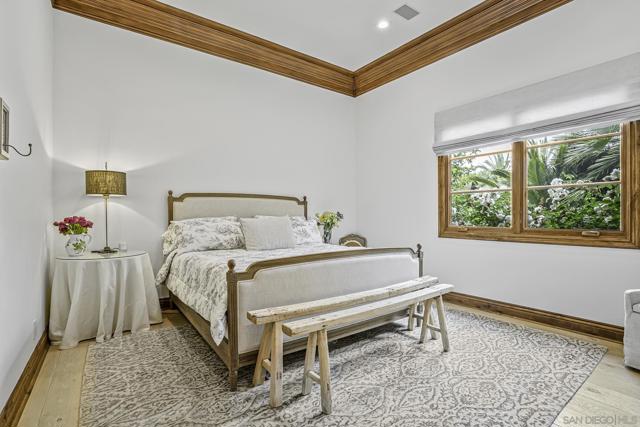 15823 The River Trail, Rancho Santa Fe CA: https://media.crmls.org/mediaz/42a42a13-099c-4b30-9012-d091bd08314f.jpg