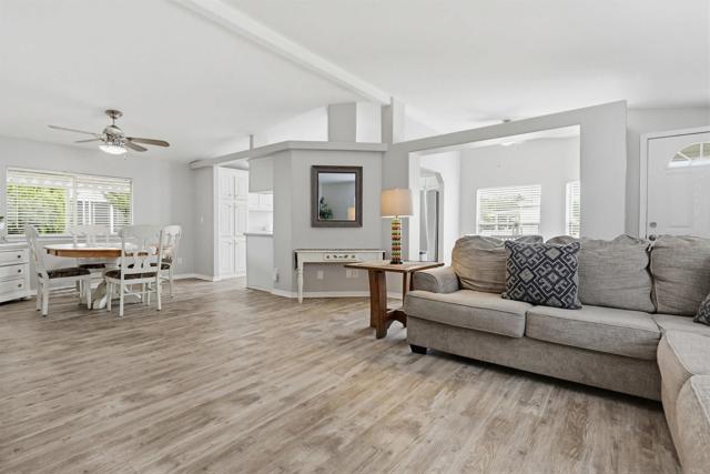 Detail Gallery Image 12 of 37 For 200 N El Camino Real #159,  Oceanside,  CA 92058 - 3 Beds | 2 Baths