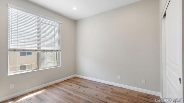 Image 25 of 31 For 8301 Rio San Diego Dr  7