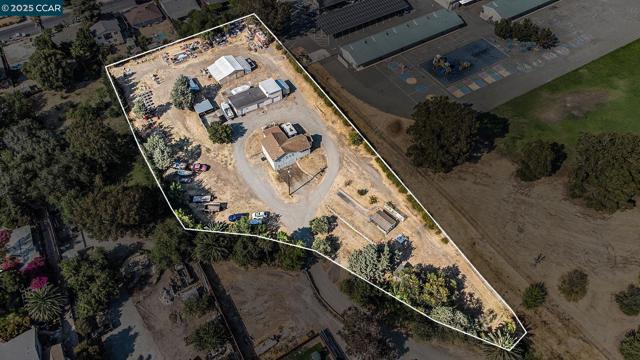 0 380 Pacifica Avenue, Bay Point CA: https://media.crmls.org/mediaz/42a62c74-eba5-41d9-a79c-c5b206ddce5a.jpg