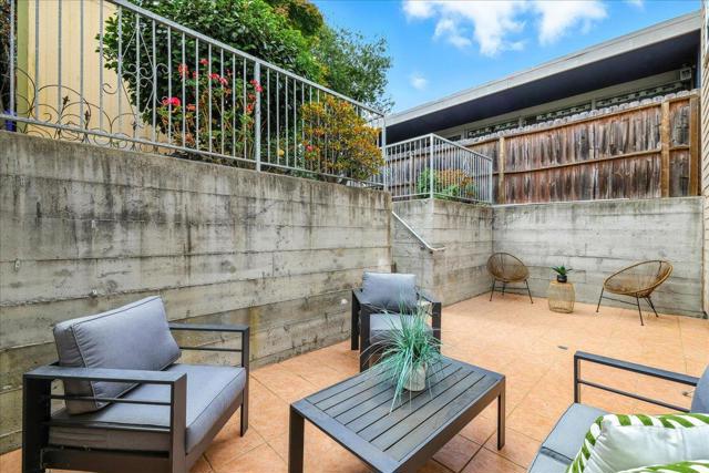 430 Hamilton Street, San Francisco CA: https://media.crmls.org/mediaz/42a63987-1591-4b66-849f-9188ee6e35bc.jpg