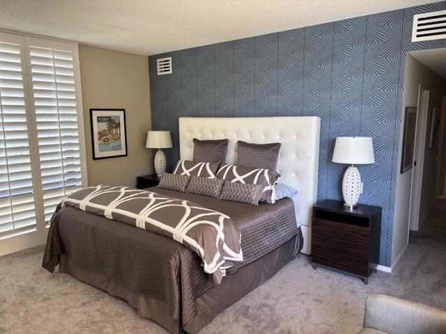 910 Island Drive, Rancho Mirage CA: https://media.crmls.org/mediaz/42a668ba-63f7-40ce-b910-a3246a66537d.jpg