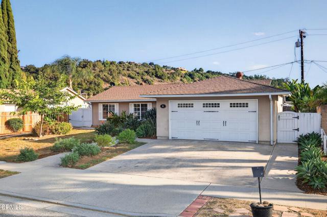 86 Willey Street, Ojai CA: https://media.crmls.org/mediaz/42a66df4-376b-4e67-b2e6-14540f8f4aba.jpg