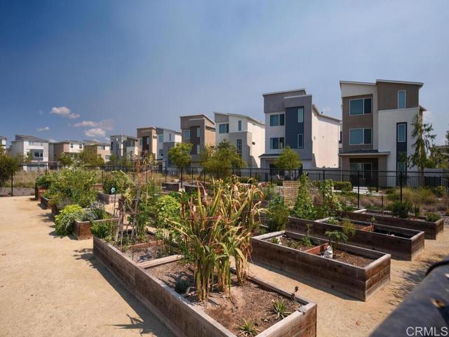 Detail Gallery Image 38 of 47 For 1954 Minimalist Ln, Chula Vista,  CA 91915 - 4 Beds | 3/1 Baths