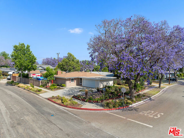 720 Maertin Lane, Fullerton CA: https://media.crmls.org/mediaz/42a6e3bd-4d0d-4608-bb1d-f0e7997c4fce.jpg