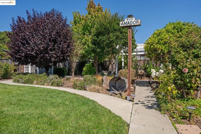 952 Amador St, Richmond CA: https://media.crmls.org/mediaz/42a748b2-903f-4f10-ad33-4dc39c3a82f0.jpg