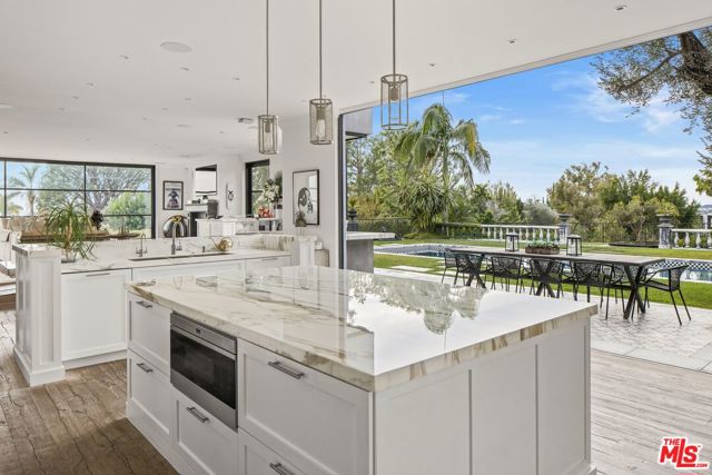 1457 Blue Jay Way, Los Angeles CA: https://media.crmls.org/mediaz/42a82490-4cd9-451d-85be-0996ccf0b4c8.jpg