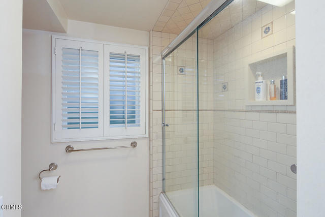 Detail Gallery Image 34 of 36 For 3727 Beechglen Dr, La Crescenta,  CA 91214 - 3 Beds | 2 Baths