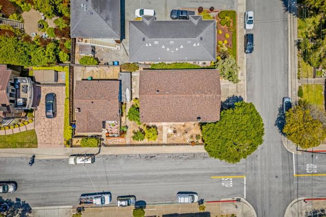 620624 Mcclellan Avenue, Monterey CA: https://media.crmls.org/mediaz/42a8916a-2f8c-4866-85a5-13f056a67b1f.jpg