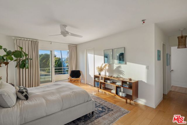 626 Pacific Street, Santa Monica CA: https://media.crmls.org/mediaz/42a90a41-34cd-434c-90d4-c494f6037d0f.jpg