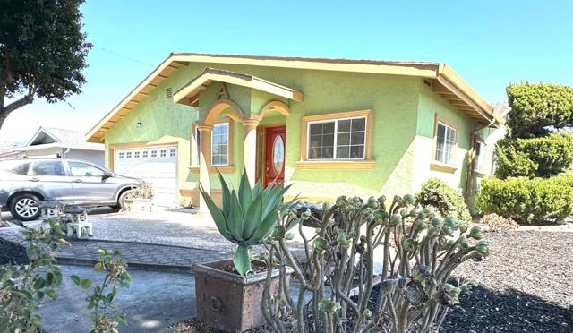 2404 Lucerne Way, San Jose CA: https://media.crmls.org/mediaz/42a94188-bc52-4209-bf5c-f15bba4cfd70.jpg