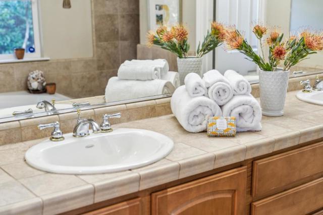 2031 Farndon Avenue, Los Altos CA: https://media.crmls.org/mediaz/42a960f6-c772-4208-b01c-d1b0f3acf168.jpg