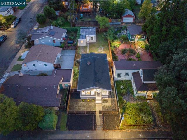 939 Ohio St, Vallejo CA: https://media.crmls.org/mediaz/42a9932f-ef51-45bb-b6ae-7c652888801b.jpg