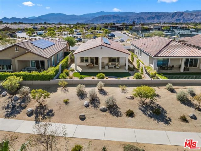 86 Burgundy, Rancho Mirage CA: https://media.crmls.org/mediaz/42a9d1d3-d929-4b1a-ae1e-a68f72743a59.jpg