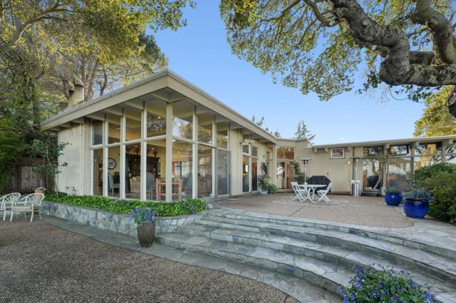 25 Oakhurst Road, San Rafael CA: https://media.crmls.org/mediaz/42aa0746-3937-41b4-b5a8-0c664356ddaf.jpg