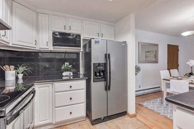 1031 Crestview Drive, Mountain View CA: https://media.crmls.org/mediaz/42aa60a9-7449-4dd2-ab2f-bafeef7e19a6.jpg