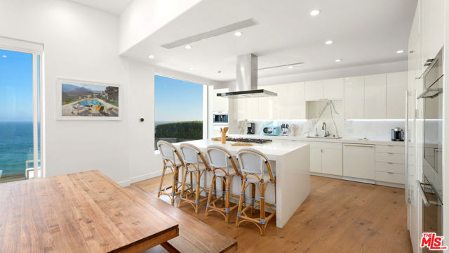 31654 Broad Beach Road photo 24